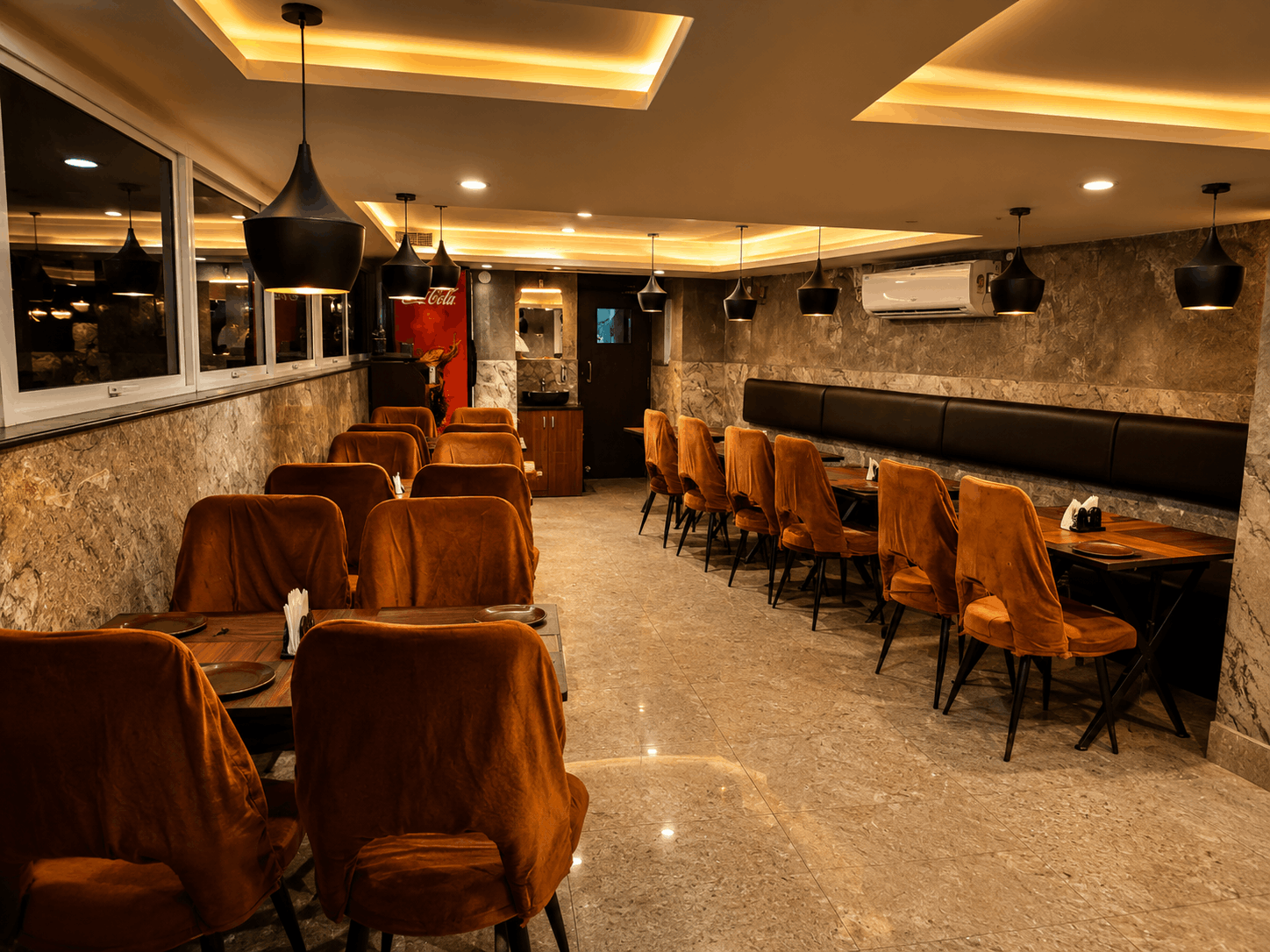 HANDIYA Multicuisine Restaurant at Hotel R D Heritage