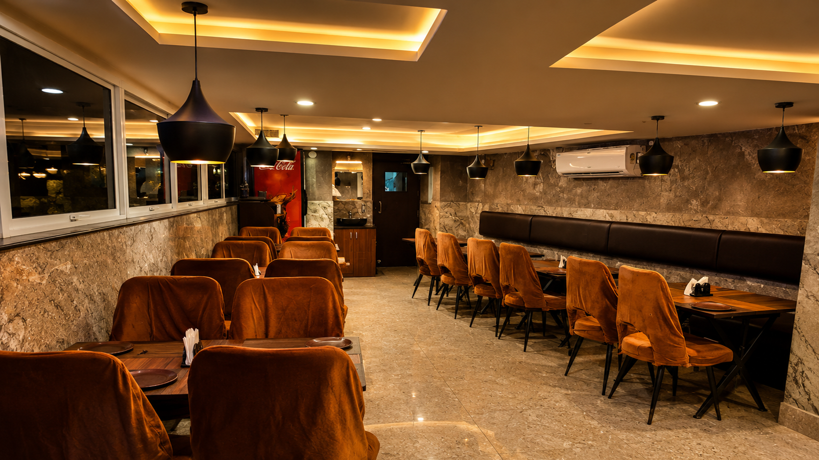 HANDIYA Multicuisine Restaurant